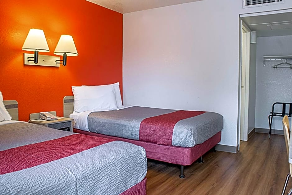Motel 6-Kalispell, MT