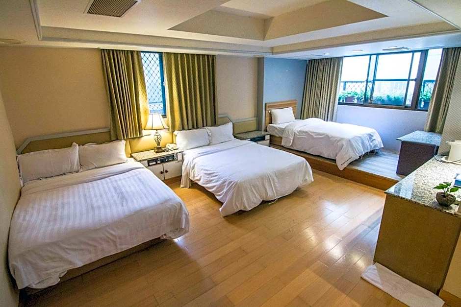 Katherine Plaza Hotel