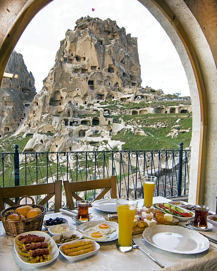 Caldera Cave Hotel