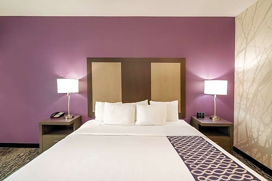 La Quinta Inn & Suites by Wyndham Chattanooga - Lookout Mtn