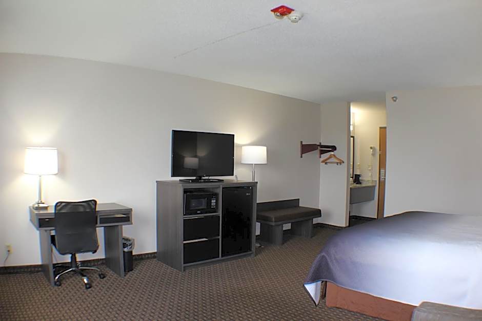 Super 8 by Wyndham Gardner