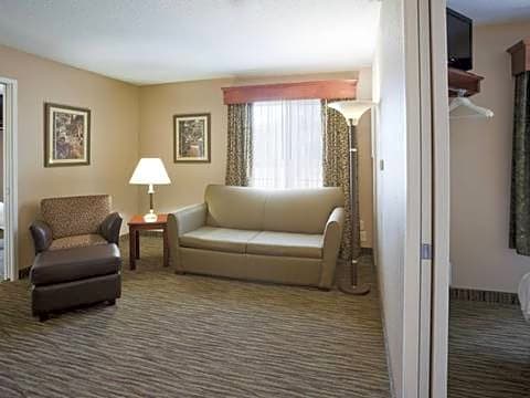 GrandStay Residential Suites Hotel - Eau Claire