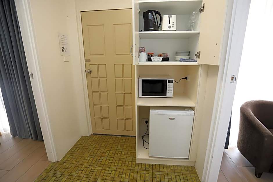 Sleepy Hill Motor Inn