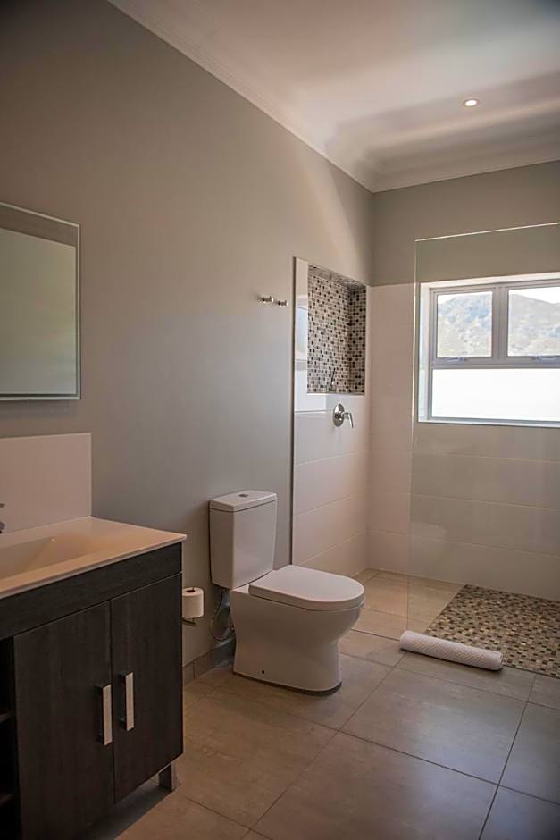 The Whale on Main B&B