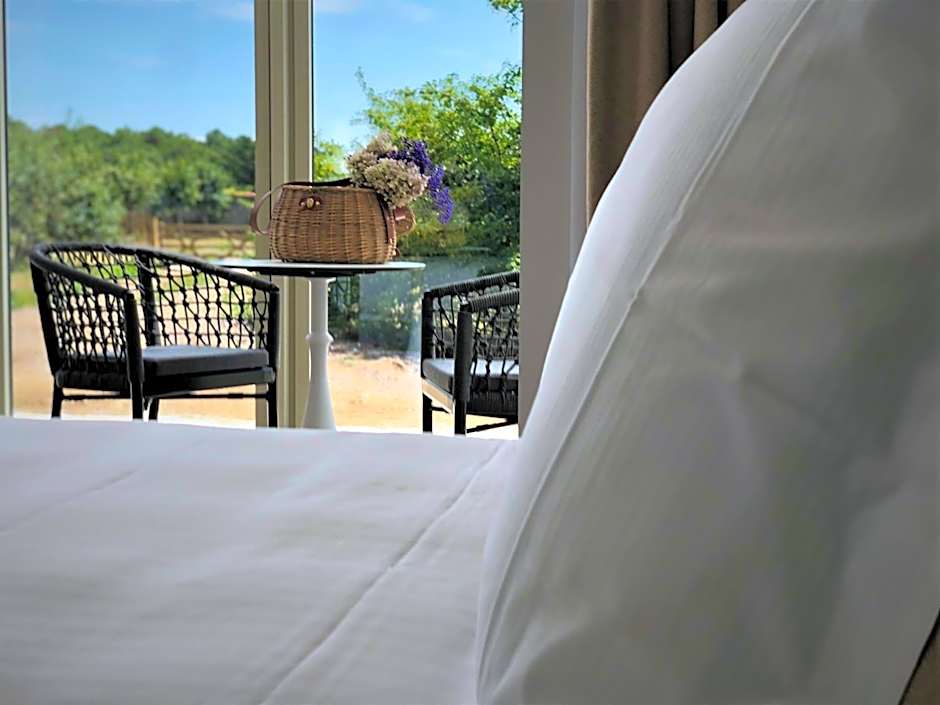 Eco-Domaine La Fontaine - HOTEL-SPA - 300 m Plage de la Fontaine aux Bretons