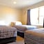 Colonial Motel