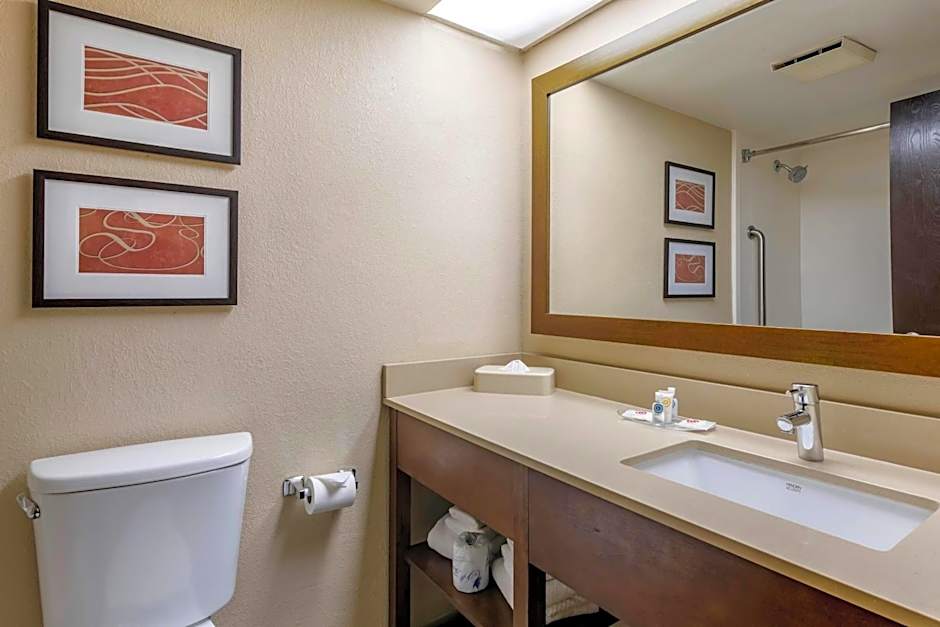 Comfort Suites Baymeadows Near Butler Blvd