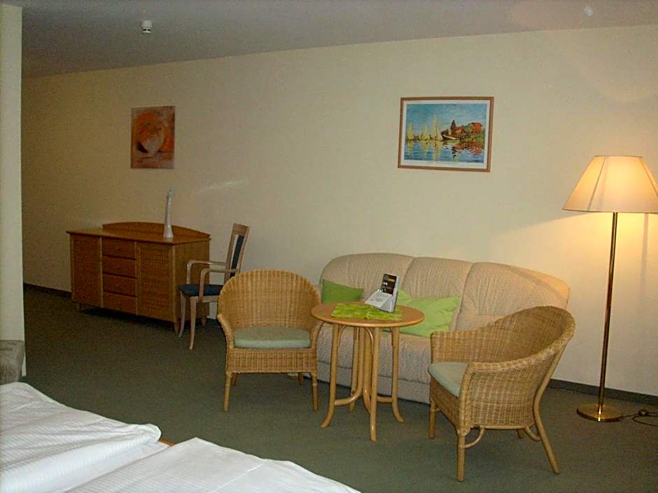 Hotel am Wariner See