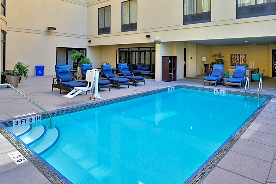 Courtyard by Marriott Wilmington Downtown/Historic District