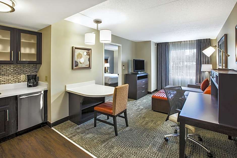 Staybridge Suites Cleveland Mayfield Heights Beachwood By IHG