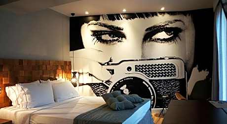 Apollon Library Suites