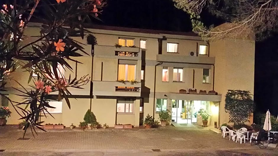 Hotel Primavera