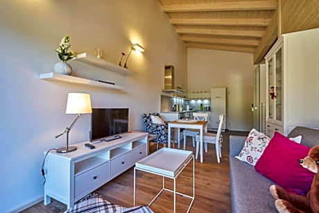 Apartment with Garden View