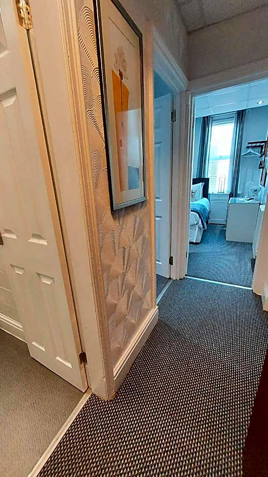 Rock Dene Hotel