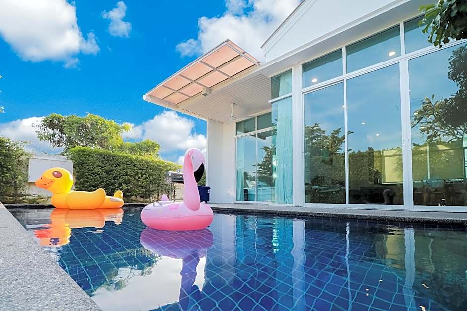 Chaum Haus Pool Villas