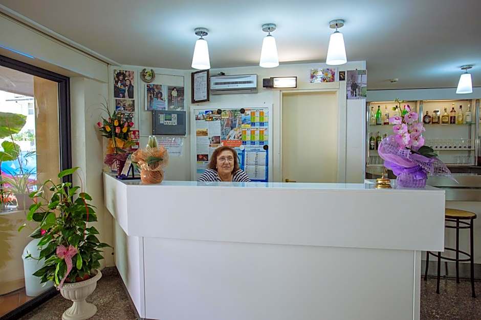 Hotel Diamante 5 minuti dalla fiera di rimini CON PARCHEGGIO INCLUSO