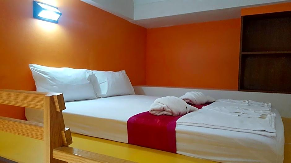 First And Frang Hotel