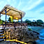 Laguna Reef Huts
