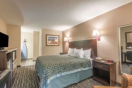 1 King Bed Accessible Room Smoking