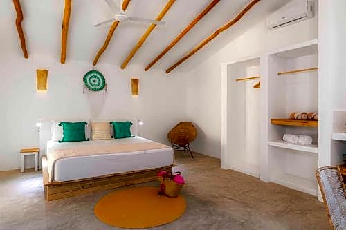 Punta Blanca Beachfront Suites