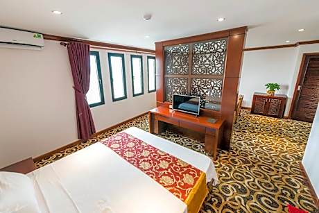 HOANG TRUNG HOTEL