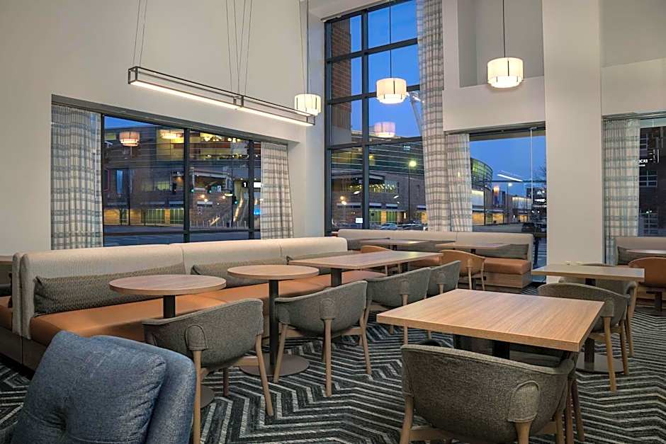 Homewood Suites By Hilton Omaha-Downtown