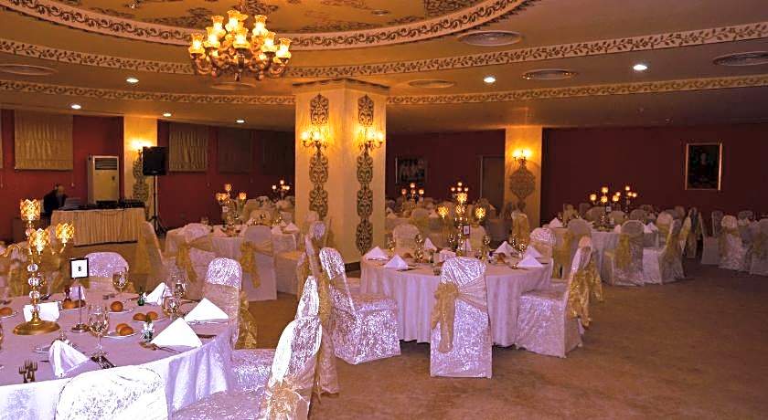 The Green Park Bostanci