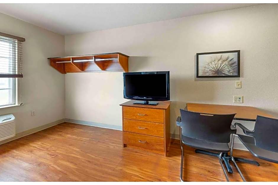 Studio 6 Extended Stay Birmingham Pelham AL