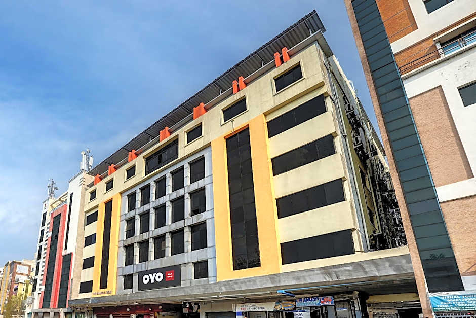 OYO Flagship 76687 Ramoji Kothapet – Hyderabad, 