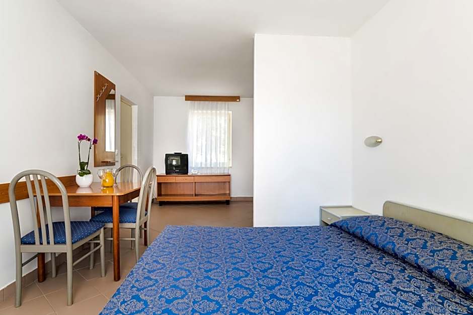 Apartments Polynesia Plava Laguna