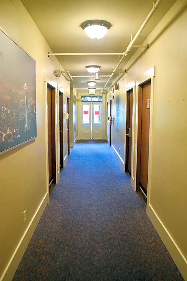 Green Tortoise Hostel Seattle