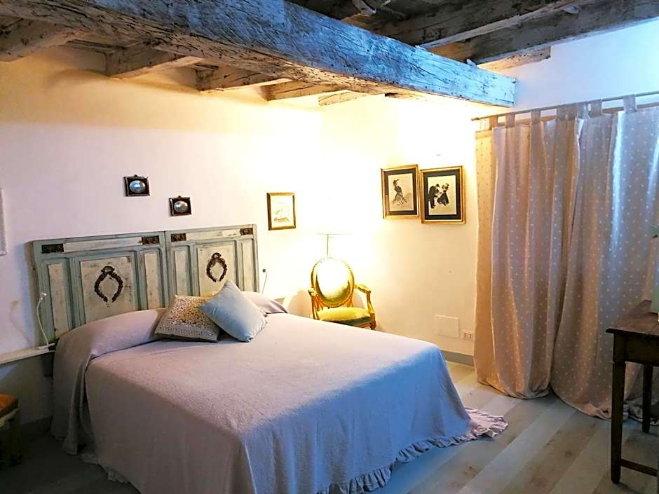 Corte delle Camelie Bed and Breakfast