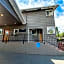 Mariposa Lodge