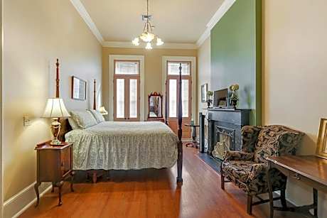 Grand King Suite