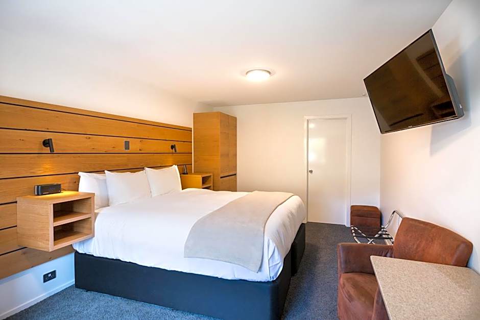 Lomond Lodge Motel & Apartments