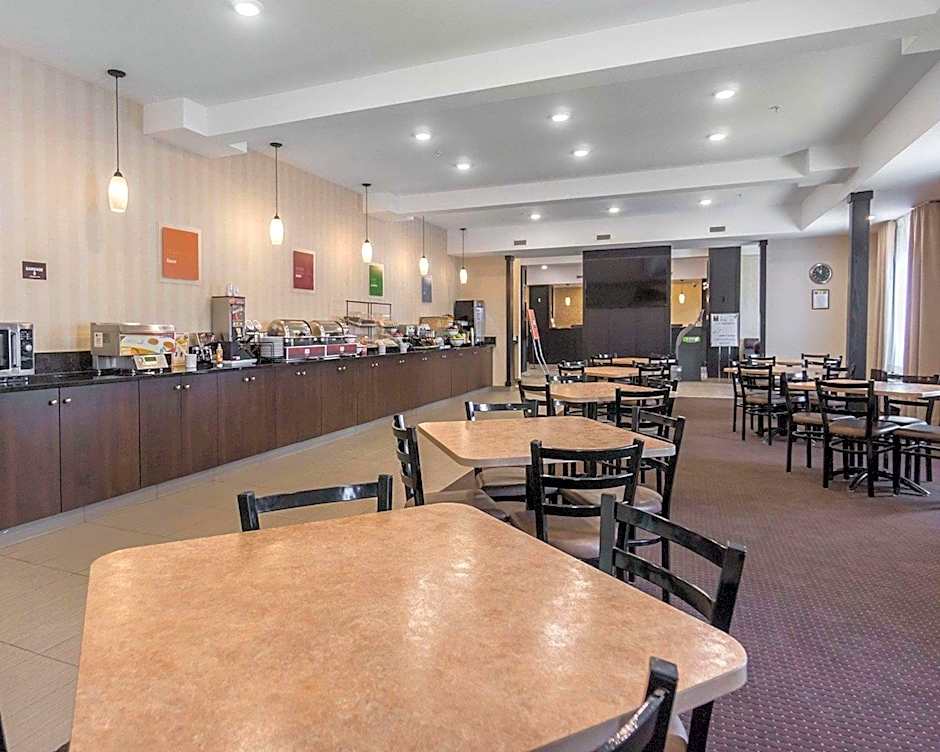 Comfort Inn and Suites Fox Creek