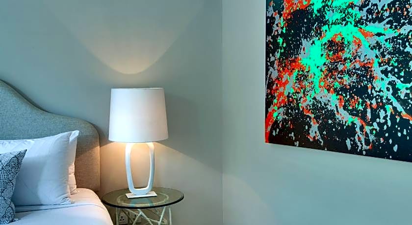 Room & Vespa Suite 4