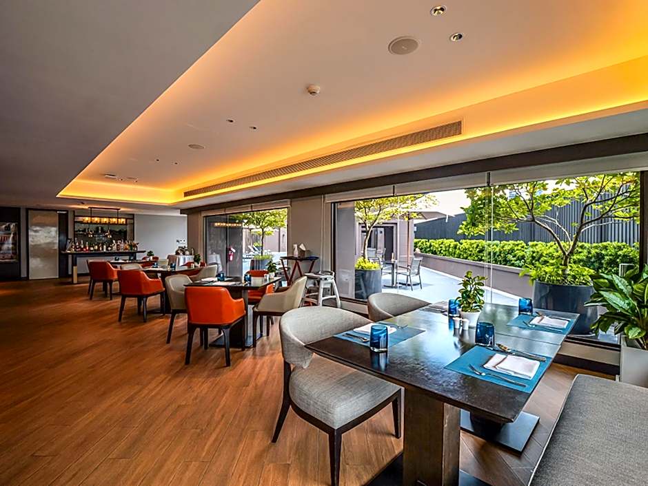 Bangkok, Sukhumvit 50 - Marriott Executive Apartments