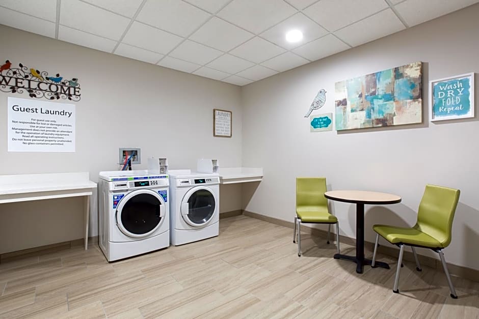 Holiday Inn Express & Suites Lincoln I - 80 By IHG