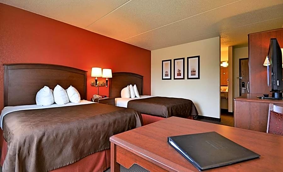 AmericInn by Wyndham Chamberlain - Conference Center