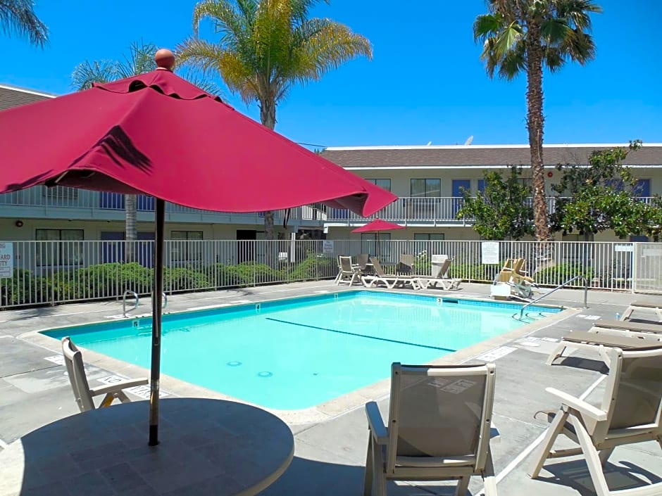 Motel 6-Temecula, CA - Historic Old Town