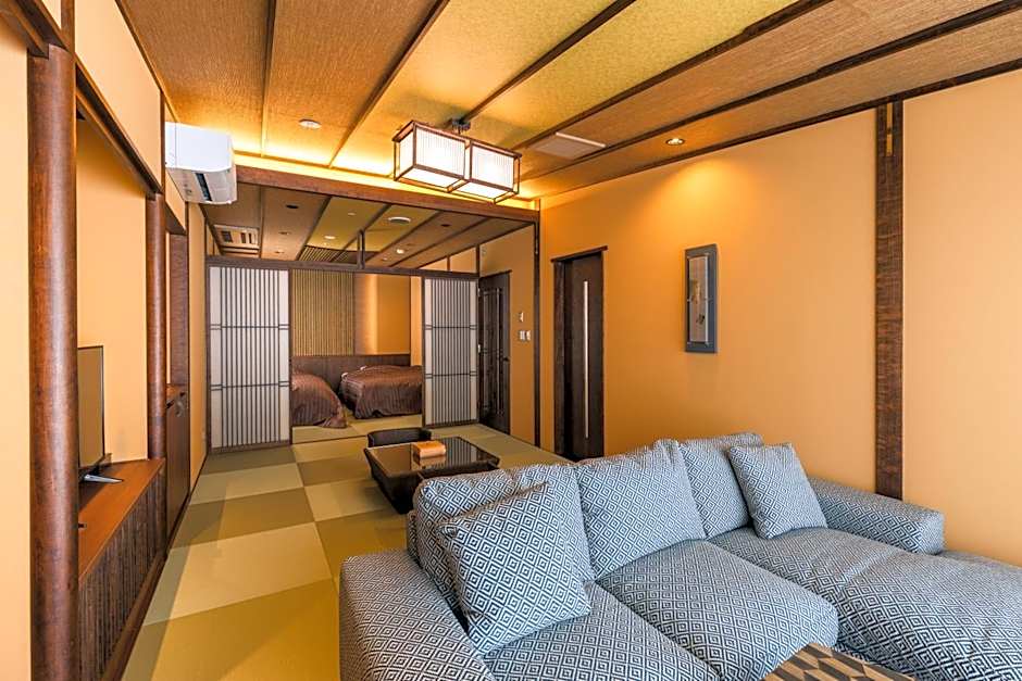 Tsuta Onsen Ryokan