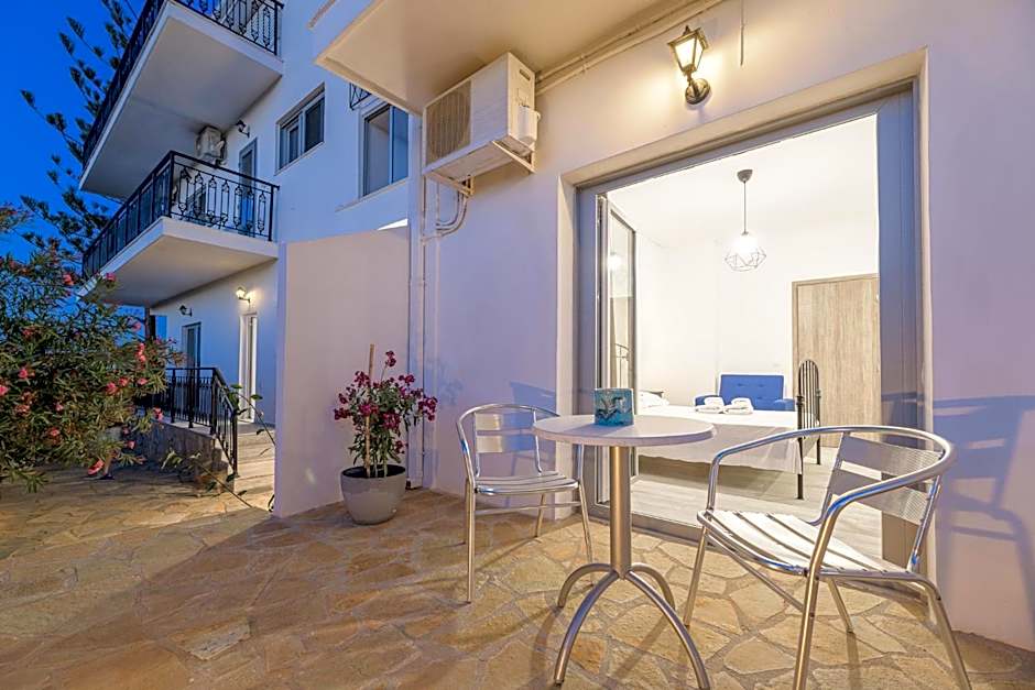 Denise Studios and Apartments