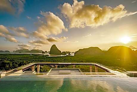 Beyond Skywalk Nangshi 