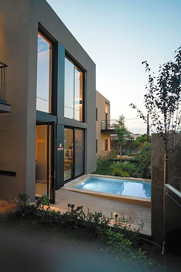 Capital Luxury Suites