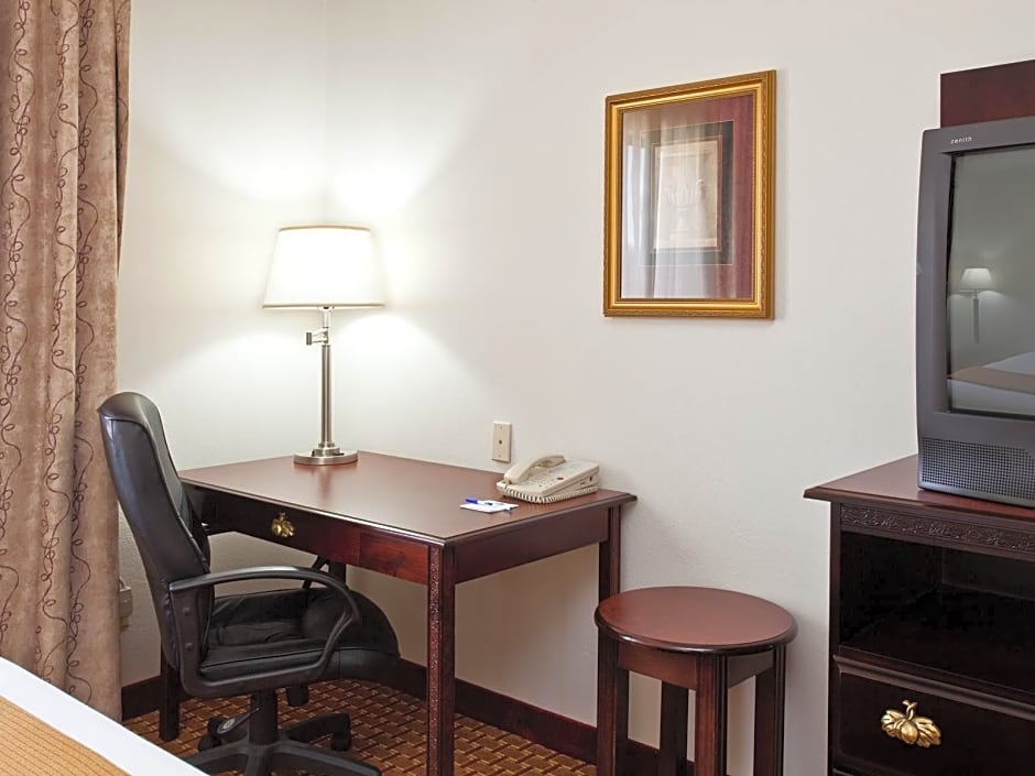 Holiday Inn Express Clanton By IHG