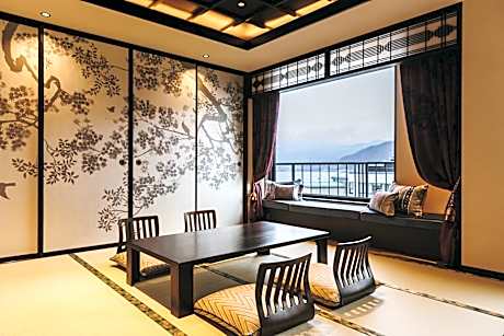 Superior Family Room
