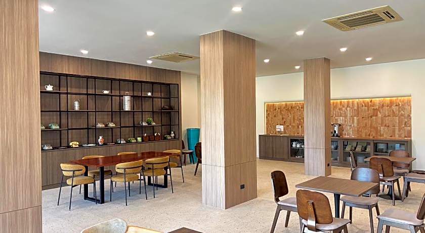 S2S Queen Trang Hotel