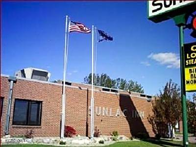 Sunlac Inn Lakota