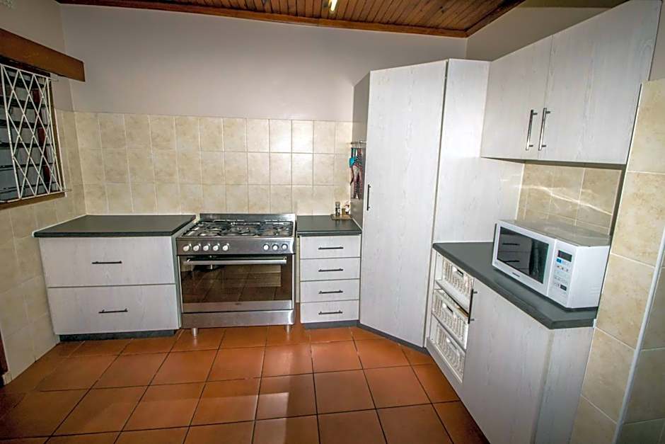 Fishermans Flat and House